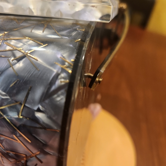 Vintage 1950s Lucite Confetti Bag carved panel top and hand strap - Picture 10 of 10